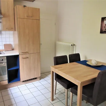 Schoene In Appartement Vrees